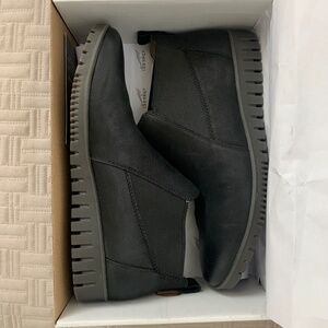 Dansko Louisa Boot like new